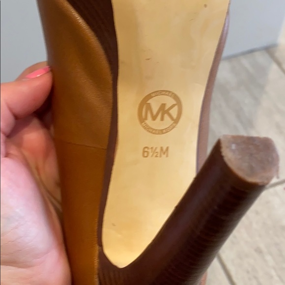 Authentic Michael Kors heels - Picture 7 of 8